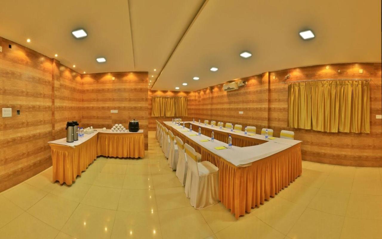Hotel Kalyani Mysuru Zewnętrze zdjęcie