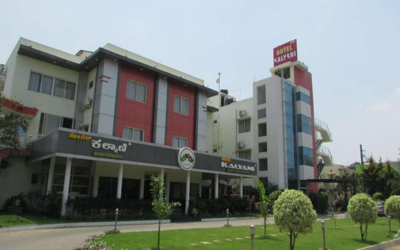 Hotel Kalyani Mysuru Zewnętrze zdjęcie