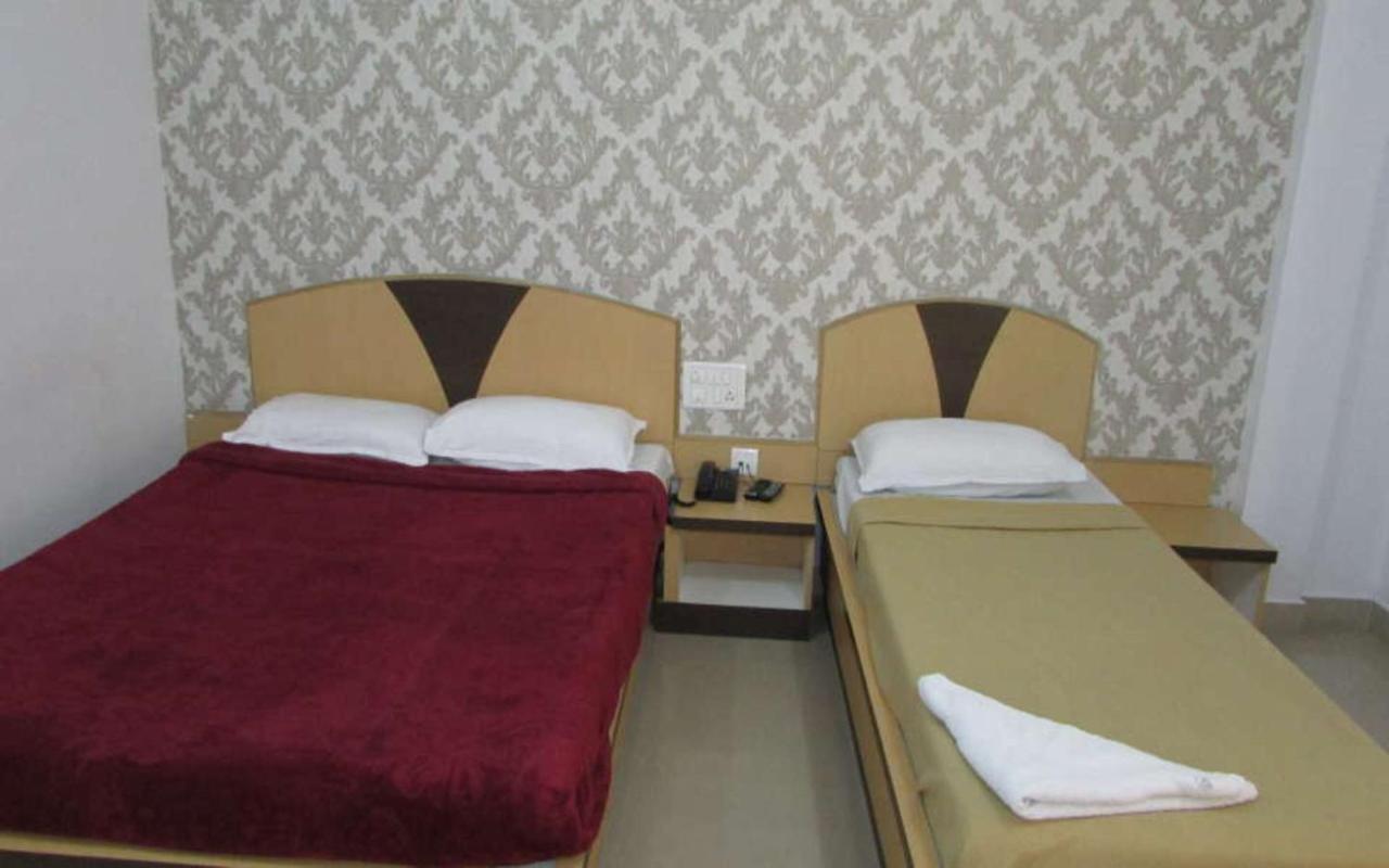 Hotel Kalyani Mysuru Zewnętrze zdjęcie
