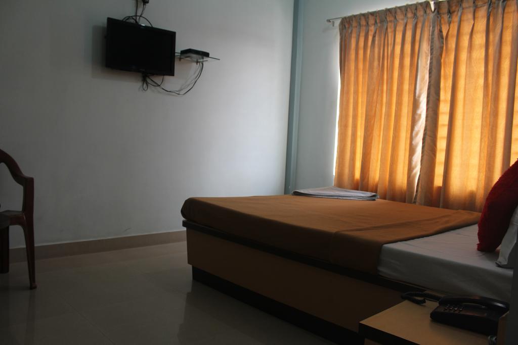Hotel Kalyani Mysuru Pokój zdjęcie