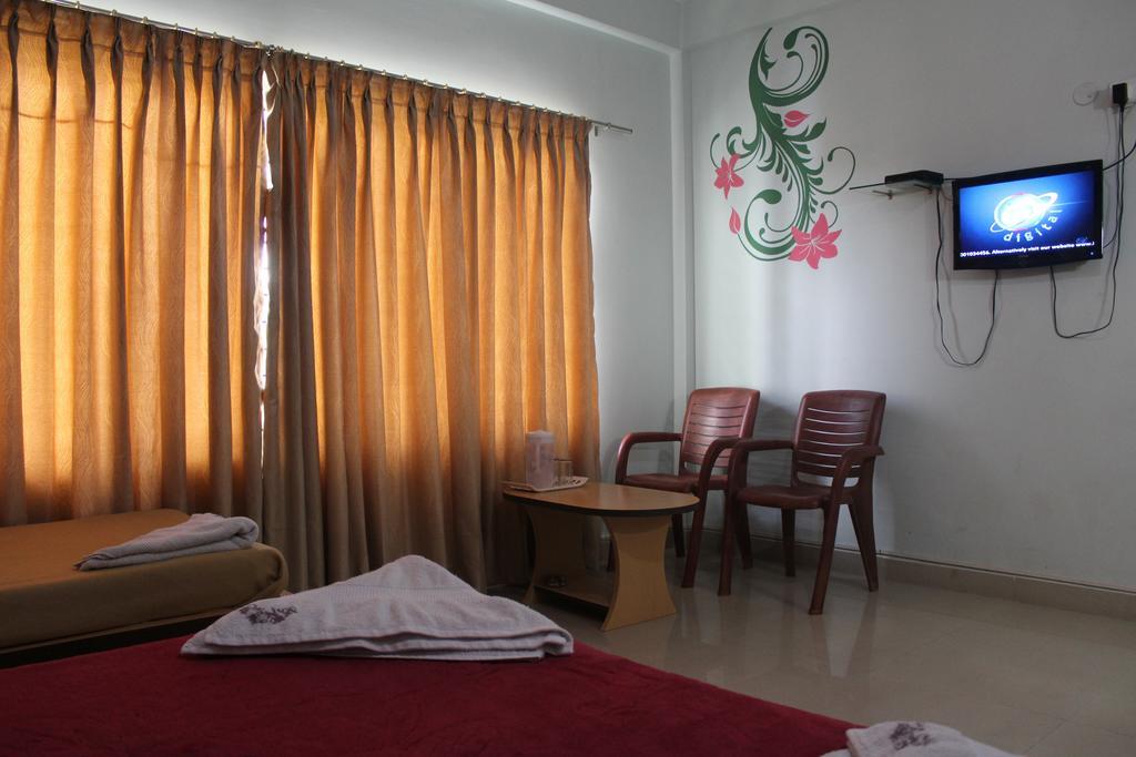 Hotel Kalyani Mysuru Pokój zdjęcie